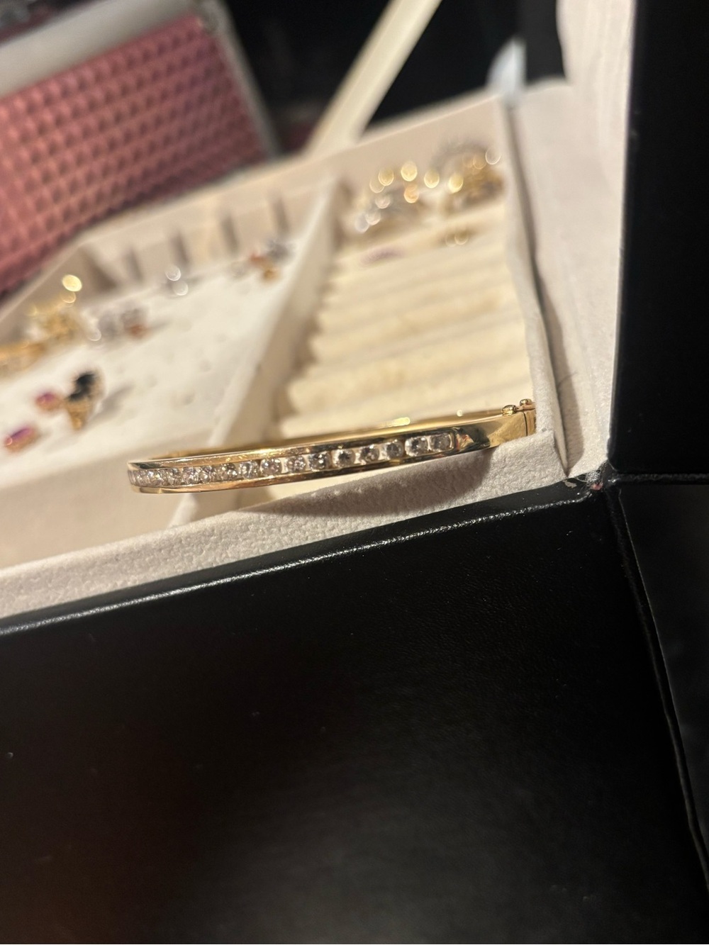 14k yellow gold with lab diamonds bangle bracelet - Picture 7 of 7